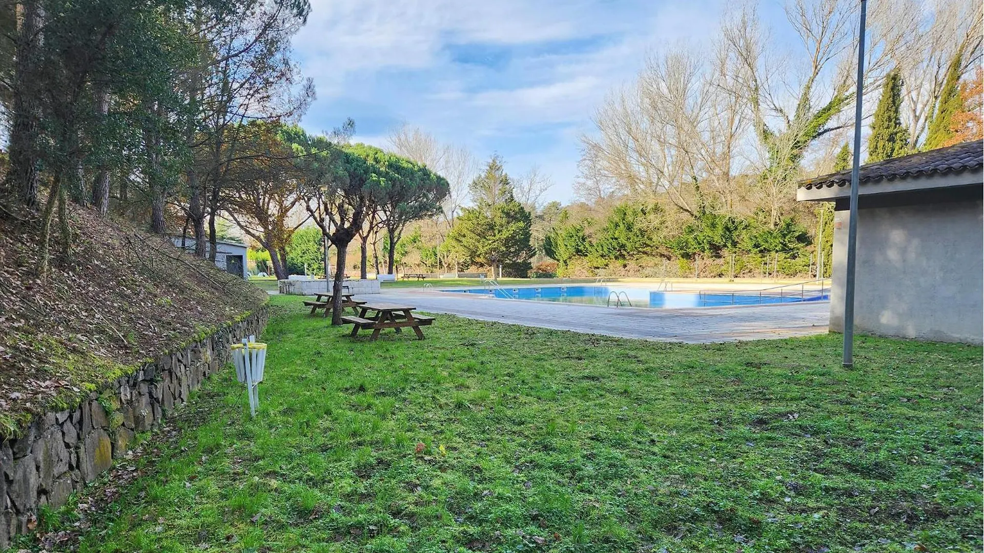 2 Bedroom Beautiful Apartment In Vidreres Ισπανία